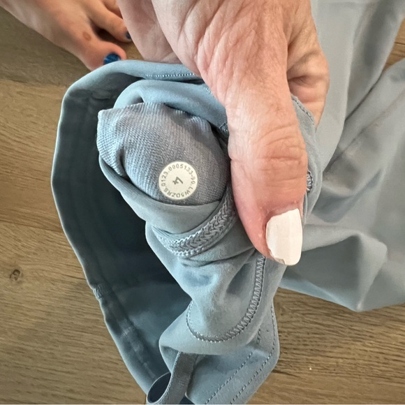LULULEMON Wunder Train High Rise Light Blue / Grey Leggings Size 4 - Picture 4 of 6